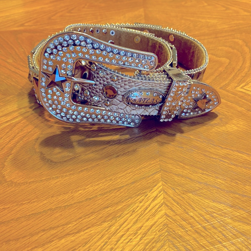 Western style Tan ATLAS belt .Beautiful